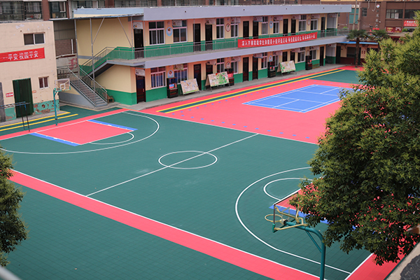 如何避免懸浮地板出現(xiàn)移位情況？